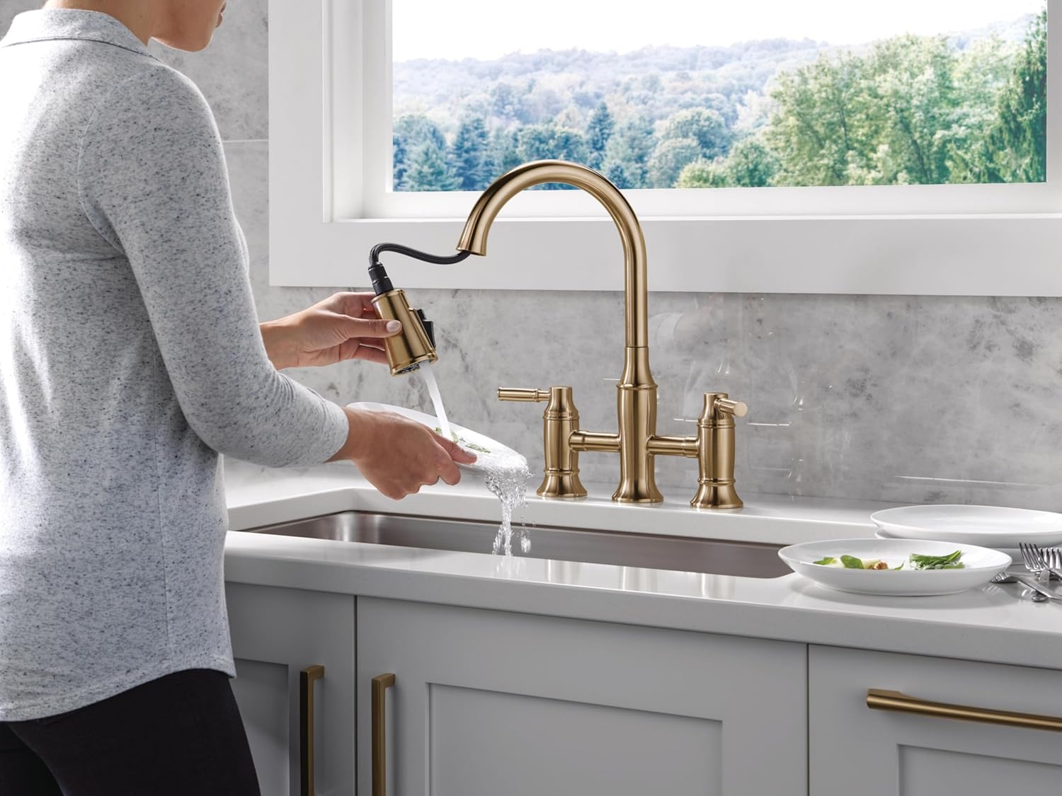 Delta Renaldi Kitchen Faucet Review: Pros & Cons 2 Delta Renaldi kitchen faucet review setup and first use experience